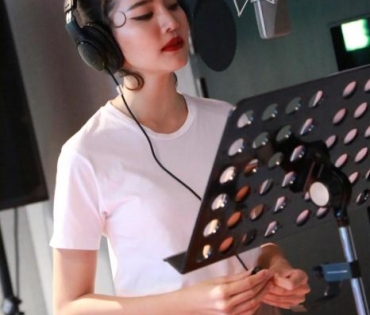 "มิกค์-โบว์" อัดเสียง