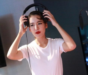 "มิกค์-โบว์" อัดเสียง