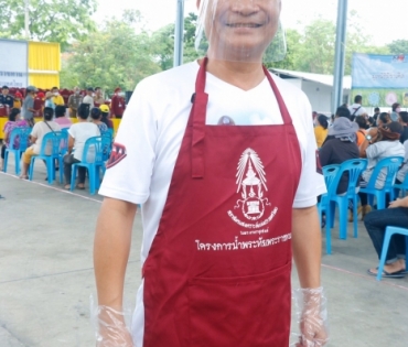 "หม่ำ จ๊กมก" และ "ฮาย อาภาพร" ร่วมใจมอบถุงยังชีพให้กับประชาชน 