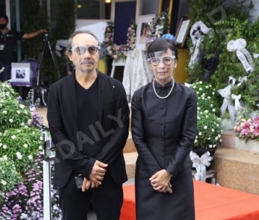 วันพระราชทานเพลิงศพ "ตั้ว ศรัณยู"