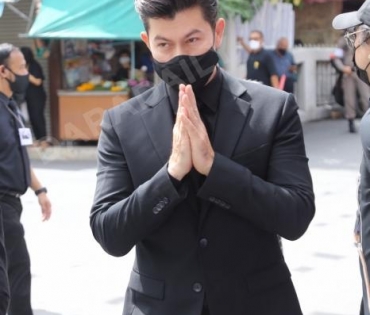 วันพระราชทานเพลิงศพ "ตั้ว ศรัณยู"