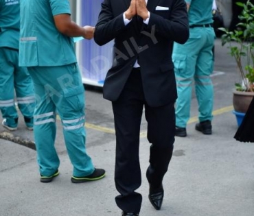 วันพระราชทานเพลิงศพ "ตั้ว ศรัณยู"