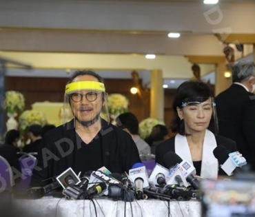 วันพระราชทานเพลิงศพ "ตั้ว ศรัณยู"