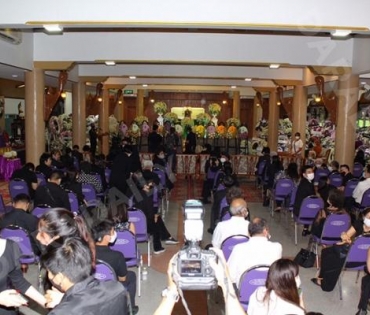 วันพระราชทานเพลิงศพ "ตั้ว ศรัณยู"