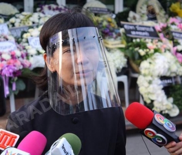 วันพระราชทานเพลิงศพ "ตั้ว ศรัณยู"