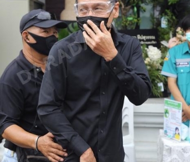 วันพระราชทานเพลิงศพ "ตั้ว ศรัณยู"