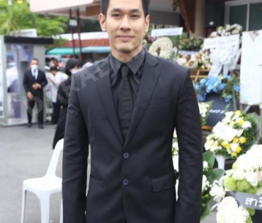 วันพระราชทานเพลิงศพ "ตั้ว ศรัณยู"