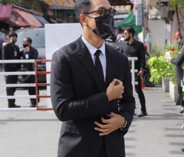 วันพระราชทานเพลิงศพ "ตั้ว ศรัณยู"