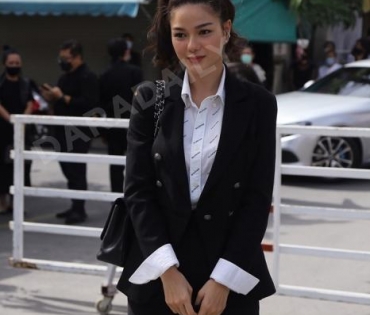 วันพระราชทานเพลิงศพ "ตั้ว ศรัณยู"