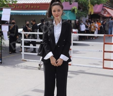 วันพระราชทานเพลิงศพ "ตั้ว ศรัณยู"