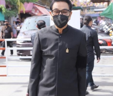 วันพระราชทานเพลิงศพ "ตั้ว ศรัณยู"