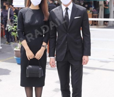 วันพระราชทานเพลิงศพ "ตั้ว ศรัณยู"