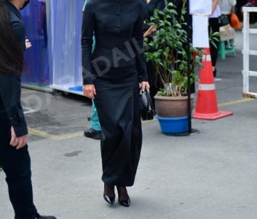 วันพระราชทานเพลิงศพ "ตั้ว ศรัณยู"