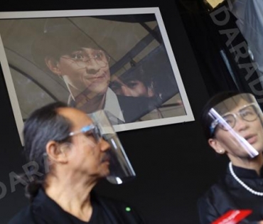 วันพระราชทานเพลิงศพ "ตั้ว ศรัณยู"