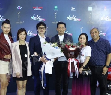 งานเปิดตัวและร่วมชมภาพยนตร์  “รักข้ามคาน”