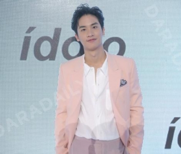 "ไบร์ท-วิน" นำทีมนักแสดง จีเอ็มเอ็ม ทีวี เปิดตัวผลิตภัณฑ์ใหม่ "idolo" Collection 2 