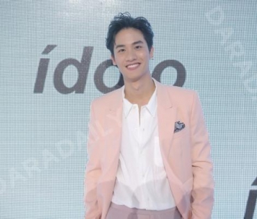 "ไบร์ท-วิน" นำทีมนักแสดง จีเอ็มเอ็ม ทีวี เปิดตัวผลิตภัณฑ์ใหม่ "idolo" Collection 2 