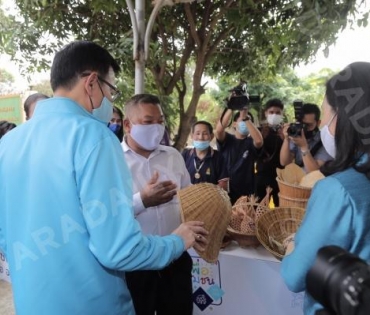 "กรีน อัษฎาพร" ร่วมงานแถลงข่าวโครงการ "คปภ. เพื่อชุมชน"