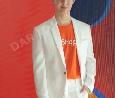 "หญิง-เซ้นต์" ร่วมงานแถลงข่าวเปิดตัว Shopee 9.9 Super Shopping Day