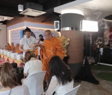 พิธีบวงสรวงสมโภช องค์พระพิฆเนศวรและฉลองก้าวเข้าสู่ปีที่ 16 บริษัท ดาราเดลี่ จำกัด