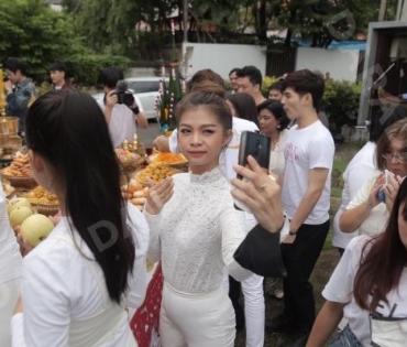 พิธีบวงสรวงสมโภช องค์พระพิฆเนศวรและฉลองก้าวเข้าสู่ปีที่ 16 บริษัท ดาราเดลี่ จำกัด