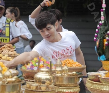 พิธีบวงสรวงสมโภช องค์พระพิฆเนศวรและฉลองก้าวเข้าสู่ปีที่ 16 บริษัท ดาราเดลี่ จำกัด