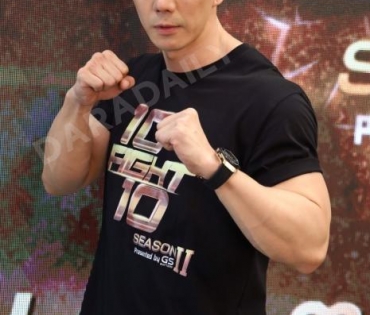 พีธีบวงสรวงรายการ "10 Fight 10 ซีซั่น 2" ชกจริง เจ็บจริง ยิ่งกว่าเดิม!