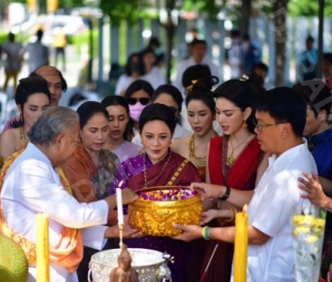 ภาพบรรยากาศงานบวงสรวงละคร "วันทอง" 