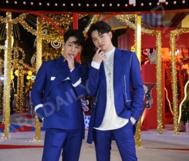 พิธีเปิดไฟต้นคริสต์มาสสุดยิ่งใหญ่ Light up Christmas Tree 2021 