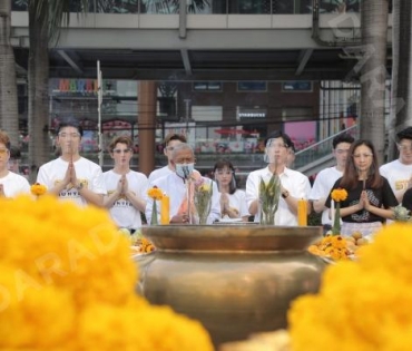 "เต๋า เศรษฐพงษ์,ส้ม มารี,โยชิ รินรดา" นำทีมนักแสดงบวงสรวงซีรีส์แนวตั้ง ที่ STH ร่วมกับ TikTok