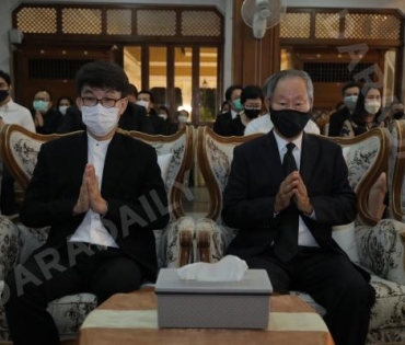 ภาพบรรยากาศงาน สวดอภิธรรมศพ คุณแม่ พรพรรณ พรรณนิภา ณ. ศาลาทักษิณาประดิษฐ วัดพระศรีมหาธาตุวรมหาวิหาร 