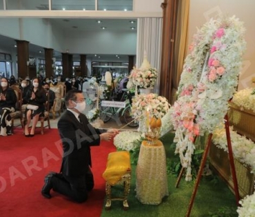 ภาพบรรยากาศงาน สวดอภิธรรมศพ คุณแม่ พรพรรณ พรรณนิภา ณ. ศาลาทักษิณาประดิษฐ วัดพระศรีมหาธาตุวรมหาวิหาร 