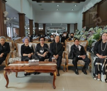 ภาพบรรยากาศงาน สวดอภิธรรมศพ คุณแม่ พรพรรณ พรรณนิภา ณ. ศาลาทักษิณาประดิษฐ วัดพระศรีมหาธาตุวรมหาวิหาร 