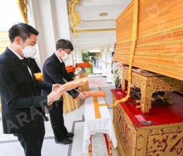 ภาพบรรยากาศงาน สวดอภิธรรมศพ คุณแม่ พรพรรณ พรรณนิภา ณ. ศาลาทักษิณาประดิษฐ วัดพระศรีมหาธาตุวรมหาวิหาร 