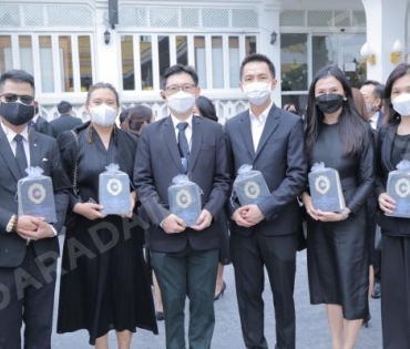 ภาพบรรยากาศงาน สวดอภิธรรมศพ คุณแม่ พรพรรณ พรรณนิภา ณ. ศาลาทักษิณาประดิษฐ วัดพระศรีมหาธาตุวรมหาวิหาร 