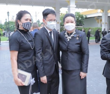 ภาพบรรยากาศงาน สวดอภิธรรมศพ คุณแม่ พรพรรณ พรรณนิภา ณ. ศาลาทักษิณาประดิษฐ วัดพระศรีมหาธาตุวรมหาวิหาร 