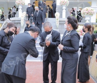 ภาพบรรยากาศงาน สวดอภิธรรมศพ คุณแม่ พรพรรณ พรรณนิภา ณ. ศาลาทักษิณาประดิษฐ วัดพระศรีมหาธาตุวรมหาวิหาร 