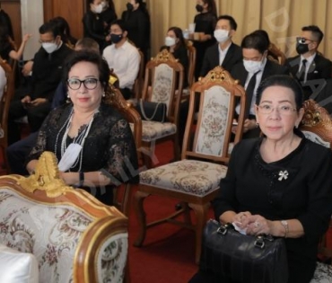 ภาพบรรยากาศงาน สวดอภิธรรมศพ คุณแม่ พรพรรณ พรรณนิภา ณ. ศาลาทักษิณาประดิษฐ วัดพระศรีมหาธาตุวรมหาวิหาร 