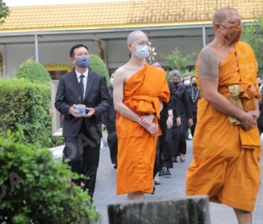 ภาพบรรยากาศงาน สวดอภิธรรมศพ คุณแม่ พรพรรณ พรรณนิภา ณ. ศาลาทักษิณาประดิษฐ วัดพระศรีมหาธาตุวรมหาวิหาร 