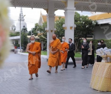 ภาพบรรยากาศงาน สวดอภิธรรมศพ คุณแม่ พรพรรณ พรรณนิภา ณ. ศาลาทักษิณาประดิษฐ วัดพระศรีมหาธาตุวรมหาวิหาร 