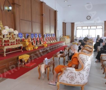 ภาพบรรยากาศงาน สวดอภิธรรมศพ คุณแม่ พรพรรณ พรรณนิภา ณ. ศาลาทักษิณาประดิษฐ วัดพระศรีมหาธาตุวรมหาวิหาร 