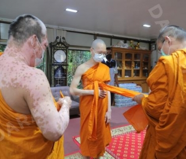 ภาพบรรยากาศงาน สวดอภิธรรมศพ คุณแม่ พรพรรณ พรรณนิภา ณ. ศาลาทักษิณาประดิษฐ วัดพระศรีมหาธาตุวรมหาวิหาร 