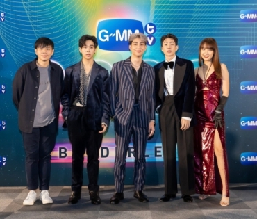 “GMMTV” ปังขั้นสุด! จัดงานใหญ่ “GMMTV 2022 : BORDERLESS” พร้อมเผยซีรีส์ใหม่ 20 เรื่อง คุณภาพคับจอ