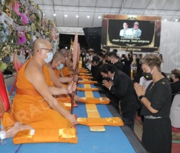 ภาพบรรยากาศงานศพ “พ่อไวพจน์” ที่วัดวังน้ำเย็น อ.บางปลาม้า จ.สุพรรณบุรี 