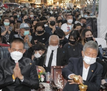 ภาพบรรยากาศงานศพ “พ่อไวพจน์” ที่วัดวังน้ำเย็น อ.บางปลาม้า จ.สุพรรณบุรี 