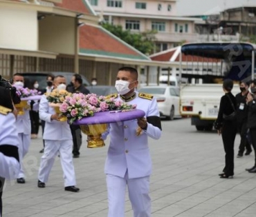 ภาพบรรยากาศคนบันเทิงร่วมงานศพศิลปินแห่งชาติ “อาต้อย เศรษฐา ศิระฉายา”