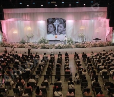 ภาพบรรยากาศพิธีไว้อาลัย “แตงโม นิดา” ณ คริสตจักรเสรีภาพกรุงเทพฯ