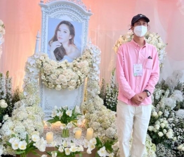 ภาพบรรยากาศพิธีไว้อาลัย “แตงโม นิดา” ณ คริสตจักรเสรีภาพกรุงเทพฯ