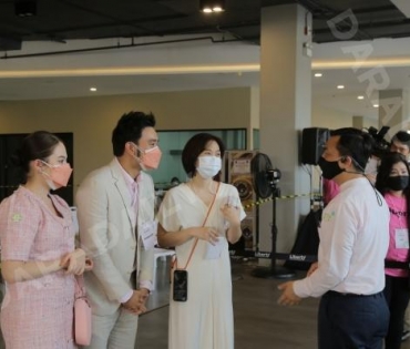 ภาพบรรยากาศพิธีไว้อาลัย “แตงโม นิดา” ที่คริสตจักรเสรีภาพกรุงเทพ วันที่ 2  