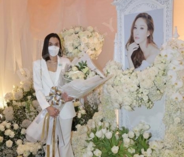 ภาพบรรยากาศพิธีไว้อาลัย “แตงโม นิดา” ที่คริสตจักรเสรีภาพกรุงเทพ วันที่ 2  